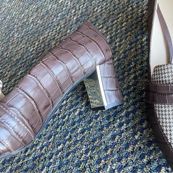 ALEX MARIE Houndstooth and Brown Leather Pumps with Gold Accents Preppy Academia - Picture 7 of 9